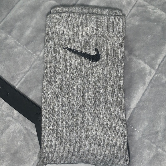 Nike dri fit socks new size small grey - Picture 1 of 2